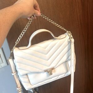 White handbag/crossbody
